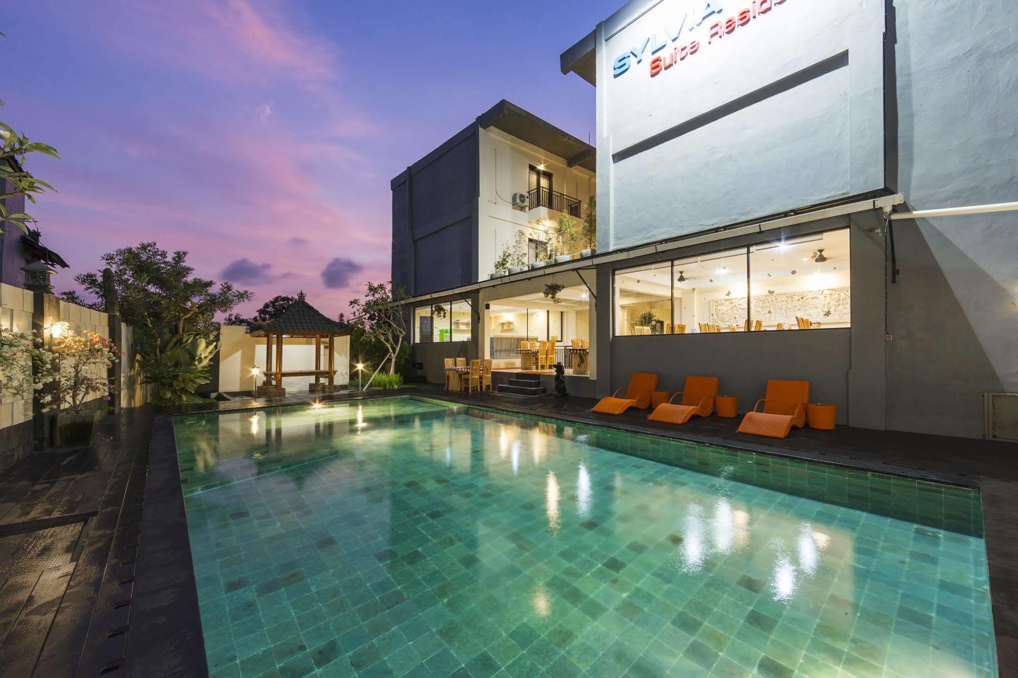 Reddoorz Plus Near Mall Bali Galeria 2 Denpasar Exteriör bild