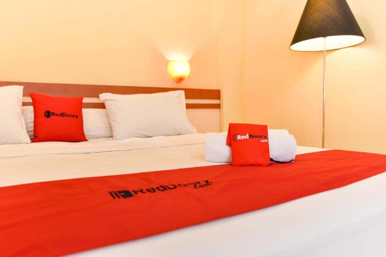 Reddoorz Plus Near Mall Bali Galeria 2 Denpasar Exteriör bild